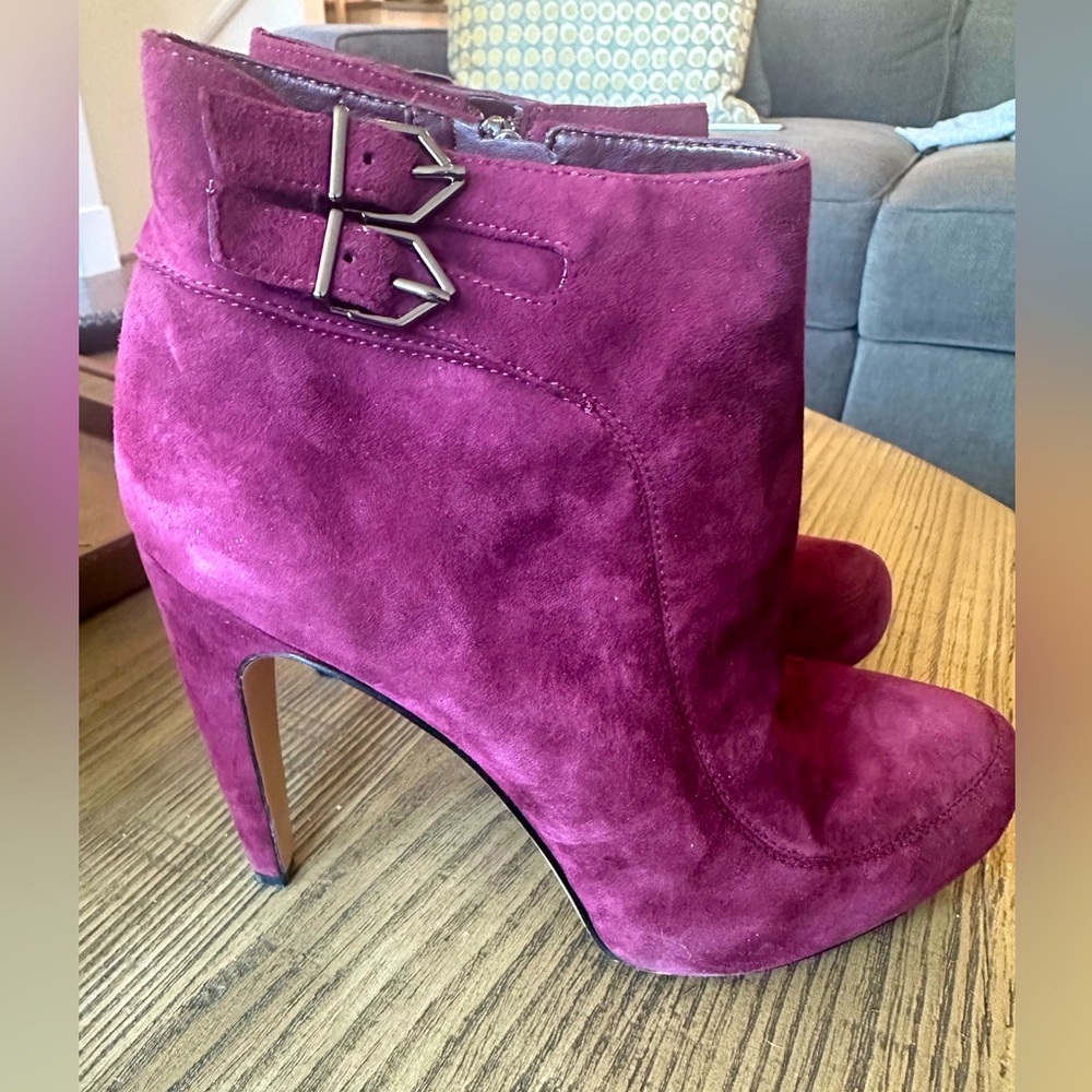 Sam Edelman burgundy suede ankle boots size 7.5